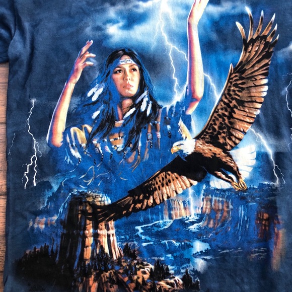 The Mountain Native American and Eagle Tee -Size M - Picture 4 of 6
